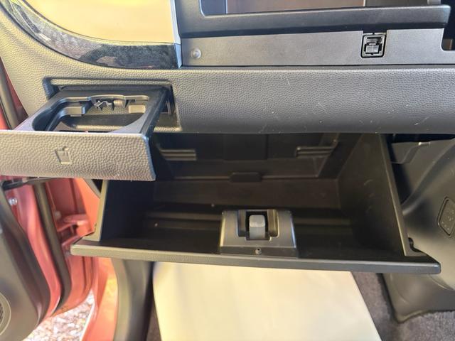 アルトラパン Ｘ　クラリオン製ＨＤＤナビ・ＴＶ・ＤＶＤ・ＣＤ・ＥＴＣ・インパネＣＶＴ・車検令和８年１０月・白スポイラー・１４インチ白アルミホイール・ベンチシート・フォグランプ・スマートキー・ＬＥＤライト（34枚目）