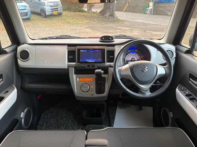 ハスラー Ｘ　ＨＤＤナビ・フルセグＴＶ・車検令和９年７月・ＥＴＣ・レーダーブレーキサポート・ＤＶＤ再生・ＣＤ録再・Ｂｌｕｅｔｏｏｔｈ・ＨＤＭＩ対応・ＵＳＢ対応・赤黒ツートン・６２８４０ｋｍ・禁煙車・スマートキー（5枚目）