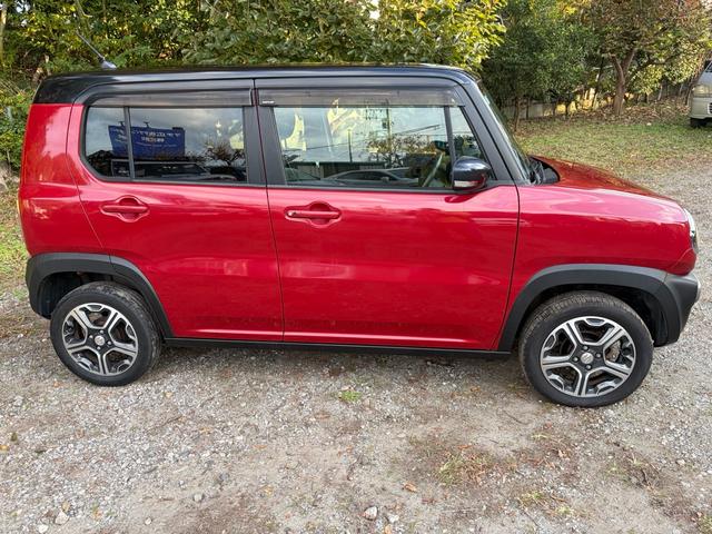 ハスラー Ｘ　ＨＤＤナビ・フルセグＴＶ・車検令和９年７月・ＥＴＣ・レーダーブレーキサポート・ＤＶＤ再生・ＣＤ録再・Ｂｌｕｅｔｏｏｔｈ・ＨＤＭＩ対応・ＵＳＢ対応・赤黒ツートン・６２８４０ｋｍ・禁煙車・スマートキー（16枚目）