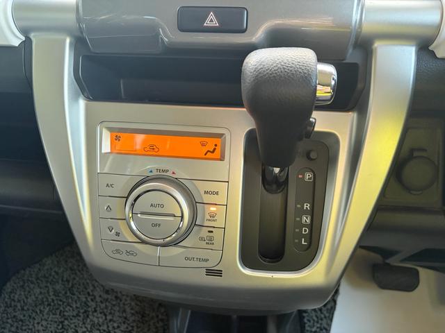 ハスラー Ｘ　ＨＤＤナビ・フルセグＴＶ・車検令和９年７月・ＥＴＣ・レーダーブレーキサポート・ＤＶＤ再生・ＣＤ録再・Ｂｌｕｅｔｏｏｔｈ・ＨＤＭＩ対応・ＵＳＢ対応・赤黒ツートン・６２８４０ｋｍ・禁煙車・スマートキー（32枚目）