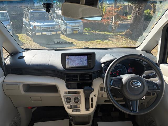 ムーヴ Ｌ　ＳＡＩＩＩ　スマートアシスト３・パナソニック製ナビＴＶ・ＤＶＤ再生・ＣＤ録再・Ｂｌｕｅｔｏｏｔｈ・ラジオ・黒・キーレスエントリー・パワステ・エアコン・パワーウィンド・電格ミラー（5枚目）