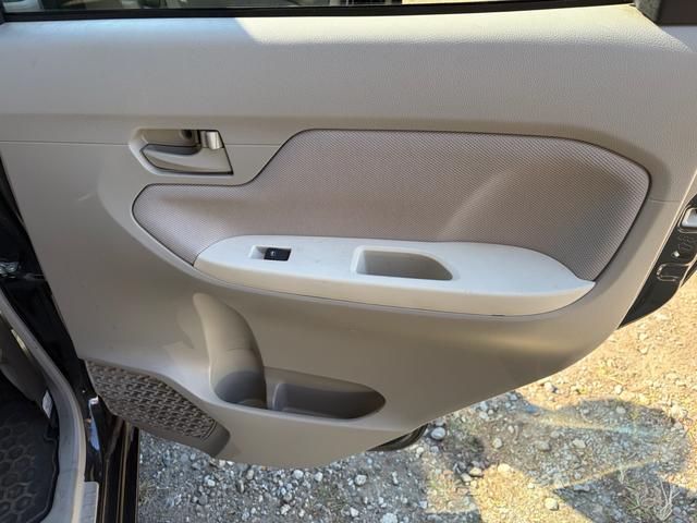 ムーヴ Ｌ　ＳＡＩＩＩ　スマートアシスト３・パナソニック製ナビＴＶ・ＤＶＤ再生・ＣＤ録再・Ｂｌｕｅｔｏｏｔｈ・ラジオ・黒・キーレスエントリー・パワステ・エアコン・パワーウィンド・電格ミラー（44枚目）