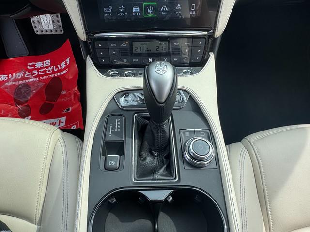 グランカブリオ スポーツ　スポーツ（４名）　ブルーソフトトップ　ブルーステッチ　ブルーソフティカート　走行７，２００ｋｍ（24枚目）