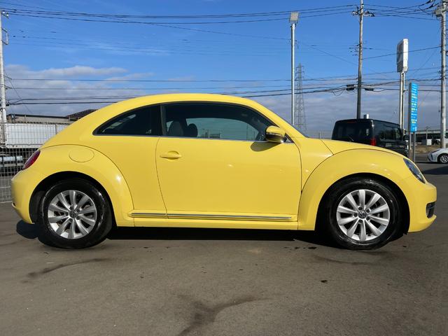 ザ・ビートル デザイン　地デジ　Ｂｌｕｅｔｏｏｔｈ　ミュージックプレイヤー接続可　Ｂモニター　ＥＴＣ車載器付　車検令和１０年１月（4枚目）