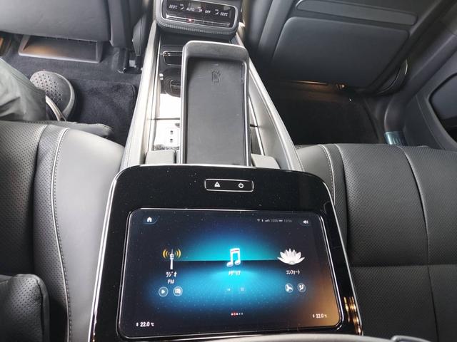 ＧＬＳ ＧＬＳ６００　４マチック　ワンオーナー　マイバッハ専用ツートン　ｄｅｓｉｇｎｏハイグロスブラック本革ウッドステアリング　フルレザー仕様　２３インチアルミ　３６０度カメラシステム　リアエンターテイメント　ＣａｒＰｌａｙ（36枚目）