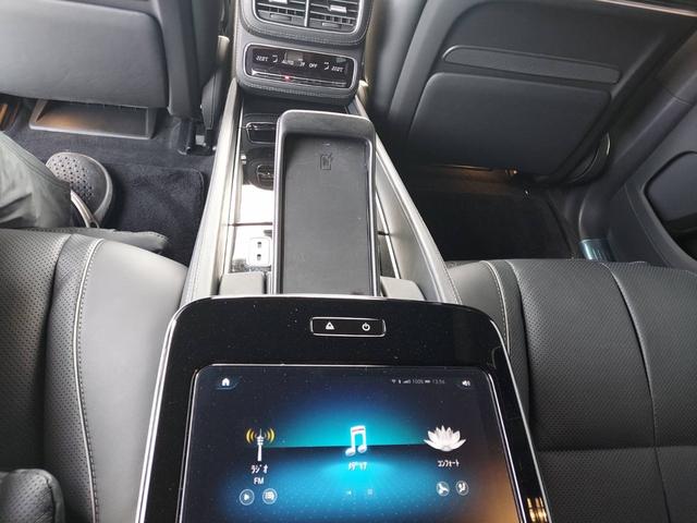 ＧＬＳ ＧＬＳ６００　４マチック　ワンオーナー　マイバッハ専用ツートン　ｄｅｓｉｇｎｏハイグロスブラック本革ウッドステアリング　フルレザー仕様　２３インチアルミ　３６０度カメラシステム　リアエンターテイメント　ＣａｒＰｌａｙ（39枚目）