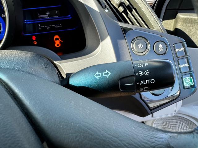 ＣＲ－Ｚ α　６ＭＴ　無限エアロ　ＥＴＣ　クルコン　ＵＳＢ接続　ＡＵＸ接続　スペアキー　アイドリングストップ（18枚目）