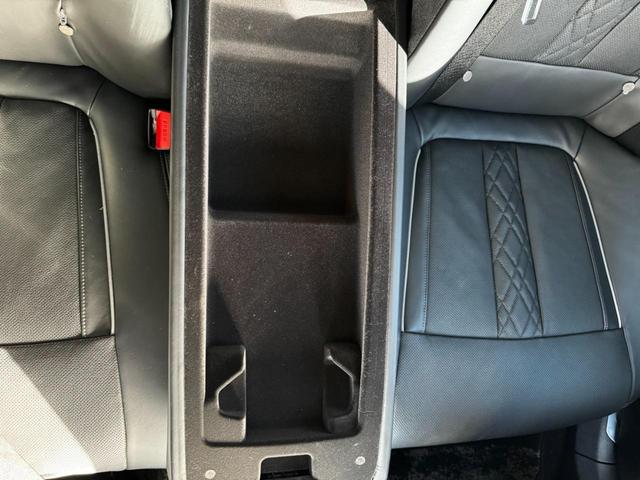 7シリーズ 740i 純正ナビTV サンルーフ 黒革シート 360度モニター マッサージチェアー(フロント) 全席シートヒーター 電動トランク ワイヤレス充電器 ディスプレイキー ヘッドアップディスプレイ(32枚目)