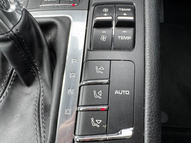 マカン マカン PDK 4WD シートヒーター ハーフレザーシート バックモニター パワーテールゲート キーレス ETC(22枚目)