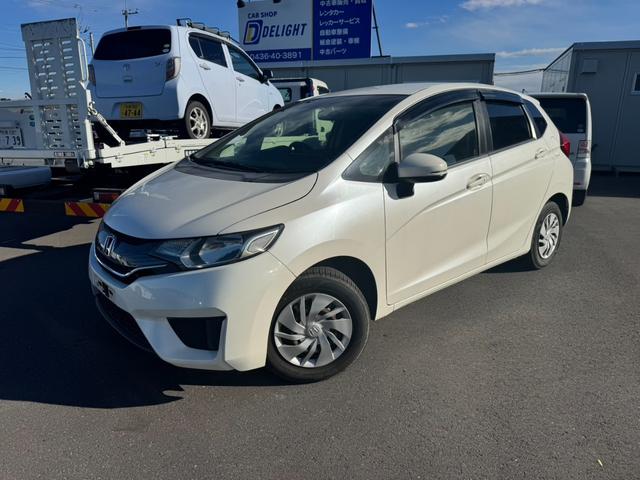 フィット １３Ｇ・Ｆパッケージ　純正ナビ　バックカメラ　ＥＴＣ　キーレス　スマートキー　アイドリングストップ　ＴＶ（6枚目）