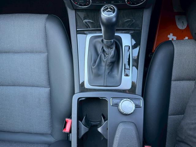 Ｃクラス Ｃ１８０　ナビ　純正アルミホイール　バックモニター　ＥＴＣ（33枚目）