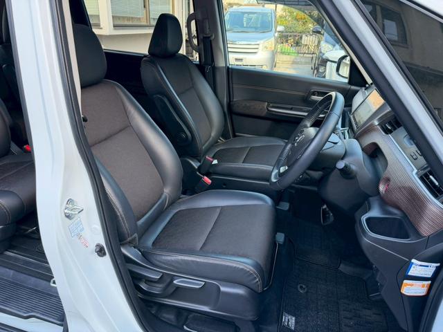 フリードハイブリッド ハイブリッド・クロスターホンダセンシング　純正ナビ　フルセグＴＶ　純正フリップダウンモニター　両側電動スライドドア　純正アルミホイール　バックモニター　ＥＴＣ（15枚目）