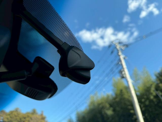 フリードハイブリッド ハイブリッド・クロスターホンダセンシング　純正ナビ　フルセグＴＶ　純正フリップダウンモニター　両側電動スライドドア　純正アルミホイール　バックモニター　ＥＴＣ（33枚目）