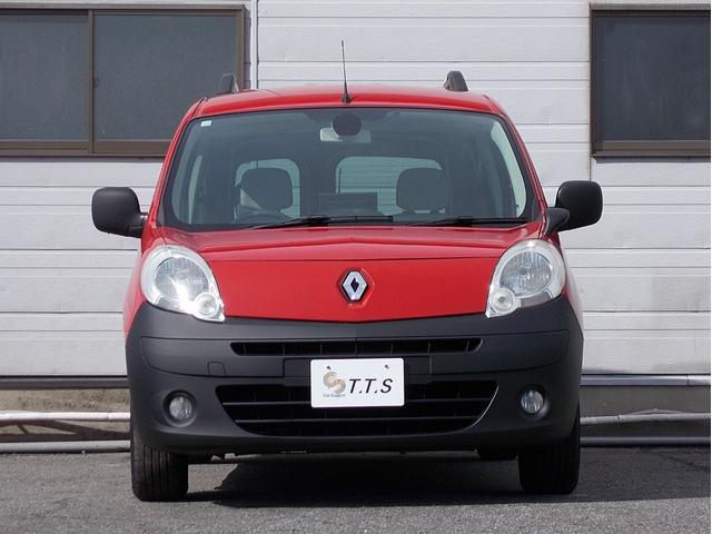 カングー １．６　買取直販　走行６．４万キロ　ルージュビフ　ノワールカスタム　タイベル・ＷＰ交換済　マルチルーフレール　ディスプレイオーディオ　Ｂカメラ　ＥＴＣ　点検記録簿　キーレス　ムーンアイズリムカバー　フォグ（3枚目）