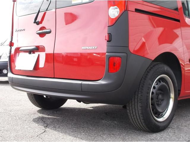 カングー １．６　買取直販　走行６．４万キロ　ルージュビフ　ノワールカスタム　タイベル・ＷＰ交換済　マルチルーフレール　ディスプレイオーディオ　Ｂカメラ　ＥＴＣ　点検記録簿　キーレス　ムーンアイズリムカバー　フォグ（25枚目）