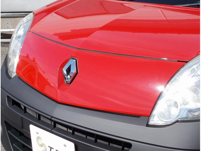 カングー １．６　買取直販　走行６．４万キロ　ルージュビフ　ノワールカスタム　タイベル・ＷＰ交換済　マルチルーフレール　ディスプレイオーディオ　Ｂカメラ　ＥＴＣ　点検記録簿　キーレス　ムーンアイズリムカバー　フォグ（26枚目）