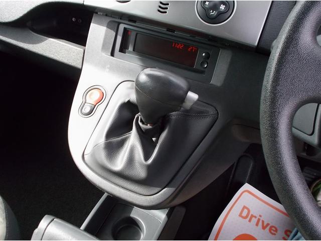 カングー １．６　買取直販　走行６．４万キロ　ルージュビフ　ノワールカスタム　タイベル・ＷＰ交換済　マルチルーフレール　ディスプレイオーディオ　Ｂカメラ　ＥＴＣ　点検記録簿　キーレス　ムーンアイズリムカバー　フォグ（46枚目）