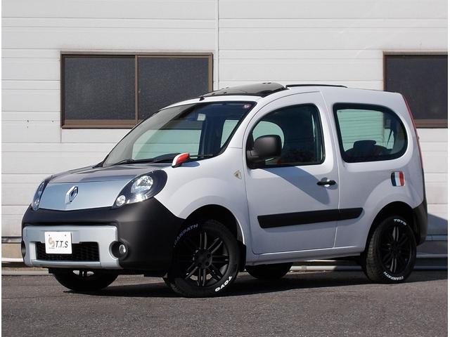 カングービボップ ベースグレード 5速マニュアル ノワールC リアグラスルーフ テールゲートグラス 純正16インチ 電動格納 クルコン ESP カロッツェリアナビ ドラレコ ETC 後席独立式2座 ウォークスルー(5枚目)