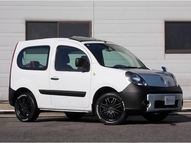 カングービボップ ベースグレード 5速マニュアル ノワールC リアグラスルーフ テールゲートグラス 純正16インチ 電動格納 クルコン ESP カロッツェリアナビ ドラレコ ETC 後席独立式2座 ウォークスルー(13枚目)