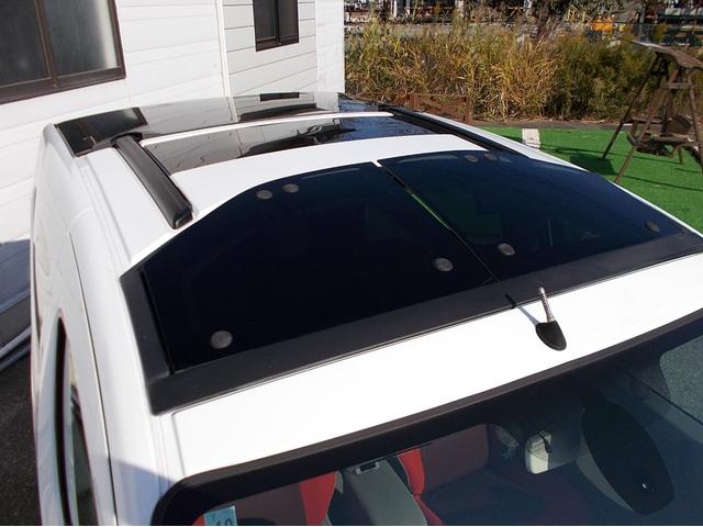 カングービボップ ベースグレード 5速マニュアル ノワールC リアグラスルーフ テールゲートグラス 純正16インチ 電動格納 クルコン ESP カロッツェリアナビ ドラレコ ETC 後席独立式2座 ウォークスルー(27枚目)