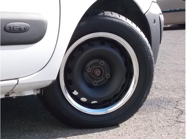 カングー １．６　最終モデル　グラシエ白　タイベル交換済み　ノワールカスタム　オプションルーフレール　両側スライドドア　ダブルバックドア　オーバーヘッドコンソール　社外ＣＤオーディオ　デジタルインナーミラー　キーレス（17枚目）