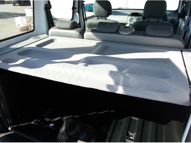 カングー １．６　最終モデル　グラシエ白　タイベル交換済み　ノワールカスタム　オプションルーフレール　両側スライドドア　ダブルバックドア　オーバーヘッドコンソール　社外ＣＤオーディオ　デジタルインナーミラー　キーレス（35枚目）