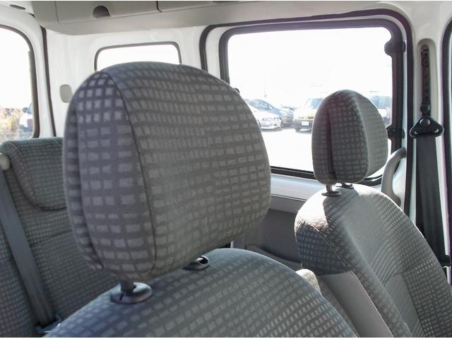 カングー １．６　最終モデル　グラシエ白　タイベル交換済み　ノワールカスタム　オプションルーフレール　両側スライドドア　ダブルバックドア　オーバーヘッドコンソール　社外ＣＤオーディオ　デジタルインナーミラー　キーレス（46枚目）