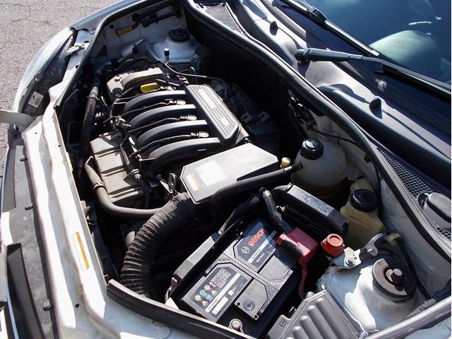 カングー １．６　最終モデル　グラシエ白　タイベル交換済み　ノワールカスタム　オプションルーフレール　両側スライドドア　ダブルバックドア　オーバーヘッドコンソール　社外ＣＤオーディオ　デジタルインナーミラー　キーレス（64枚目）