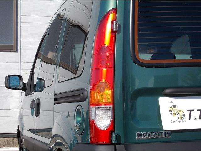 カングー 1.6 最終モデル ジヴェルニーグリーンM タイベル交換済 ノワールカスタム ルーフラック デイトナ14インチ フォグランプ 両側スライド Wバックドア キーレス ETC 点検記録簿14枚 リアラダー積込み(16枚目)