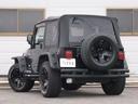 ジープ・ラングラー スポーツ　スミッティービルト製Ｆ・Ｒバンパー・サイドステップ　ラギッドリッジ製オーバーフェンダー　ＫＭＣ１８インチ　ジオランダー　２８５－６０－１８　フォグランプ　ＬＥＤルーフライトバー　社外ナビ　ＴＶ　ＥＴＣ（8枚目）