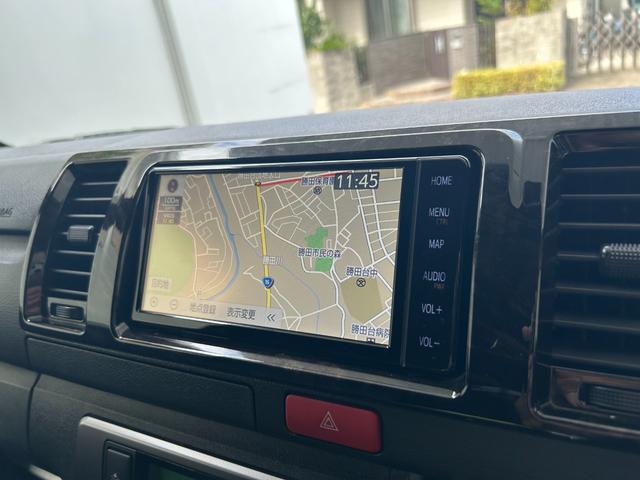 ハイエースバン スーパーＧＬ　ダークプライムＩＩ　Ｃａｌ’ｓＭｏｔｏｒプロデュース　ＣＡＲＩＣＡ　ユーロスタイル　ベットキット付き　純正ナビ　バックカメラ　ＥＴＣ　カーフィルム５面　ＴＲＤ（１５インチアルミホイール）　純正スチールホイール付き（22枚目）