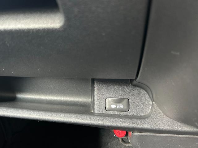 ハイエースバン スーパーＧＬ　ダークプライムＩＩ　Ｃａｌ’ｓＭｏｔｏｒプロデュース　ＣＡＲＩＣＡ　ユーロスタイル　ベットキット付き　純正ナビ　バックカメラ　ＥＴＣ　カーフィルム５面　ＴＲＤ（１５インチアルミホイール）　純正スチールホイール付き（38枚目）