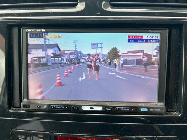 セレナ ハイウェイスター ドライブレコーダー ETC ナビ TV オートクルーズコントロール 両側電動スライドドア オートライト スマートキー アイドリングストップ 電動格納ミラー 3列シート ウォークスルー CVT(5枚目)