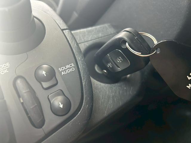 カングー パナシェ　バックカメラ　ナビ　ＴＶ　両側スライドドア　キーレスエントリー　電動格納ミラー　ＡＴ　ルーフレール　ＣＤ　ＵＳＢ　Ｂｌｕｅｔｏｏｔｈ　盗難防止システム　ＡＢＳ　ＥＳＣ　エアコン　パワーステアリング（11枚目）