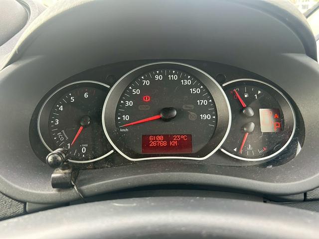 カングー パナシェ　バックカメラ　ナビ　ＴＶ　両側スライドドア　キーレスエントリー　電動格納ミラー　ＡＴ　ルーフレール　ＣＤ　ＵＳＢ　Ｂｌｕｅｔｏｏｔｈ　盗難防止システム　ＡＢＳ　ＥＳＣ　エアコン　パワーステアリング（26枚目）