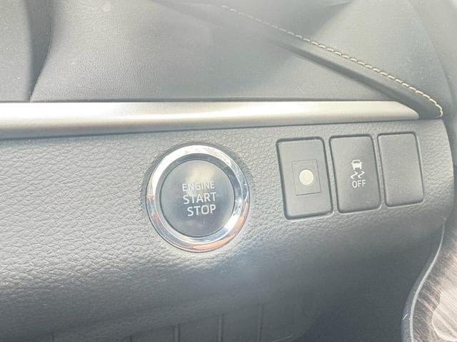 ハリアー エレガンス　ＥＴＣ　バックカメラ　クリアランスソナー　オートクルーズコントロール　ナビ　ＴＶ　スマートキー　アイドリングストップ　電動格納ミラー　ＣＶＴ　盗難防止システム　衝突安全ボディ　ＡＢＳ　ＥＳＣ　エアコン（6枚目）