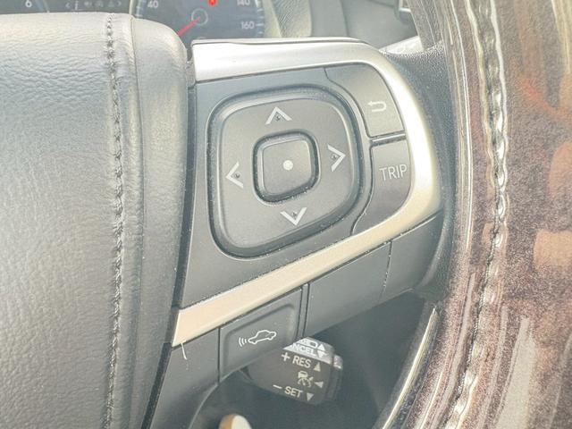 ハリアー エレガンス　ＥＴＣ　バックカメラ　クリアランスソナー　オートクルーズコントロール　ナビ　ＴＶ　スマートキー　アイドリングストップ　電動格納ミラー　ＣＶＴ　盗難防止システム　衝突安全ボディ　ＡＢＳ　ＥＳＣ　エアコン（10枚目）