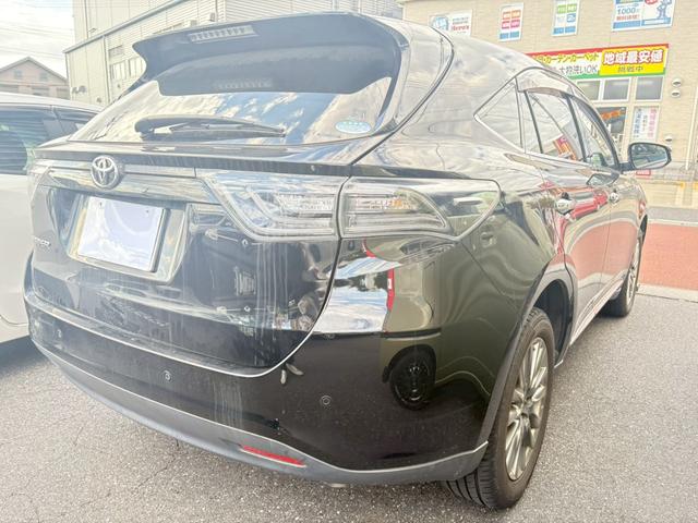 ハリアー エレガンス　ＥＴＣ　バックカメラ　クリアランスソナー　オートクルーズコントロール　ナビ　ＴＶ　スマートキー　アイドリングストップ　電動格納ミラー　ＣＶＴ　盗難防止システム　衝突安全ボディ　ＡＢＳ　ＥＳＣ　エアコン（16枚目）