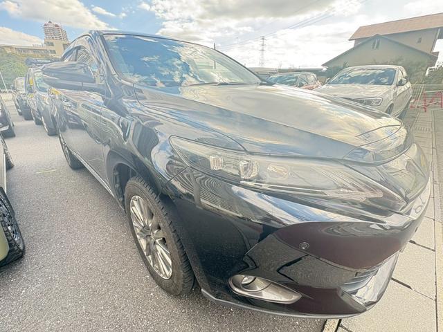 ハリアー エレガンス　ＥＴＣ　バックカメラ　クリアランスソナー　オートクルーズコントロール　ナビ　ＴＶ　スマートキー　アイドリングストップ　電動格納ミラー　ＣＶＴ　盗難防止システム　衝突安全ボディ　ＡＢＳ　ＥＳＣ　エアコン（26枚目）