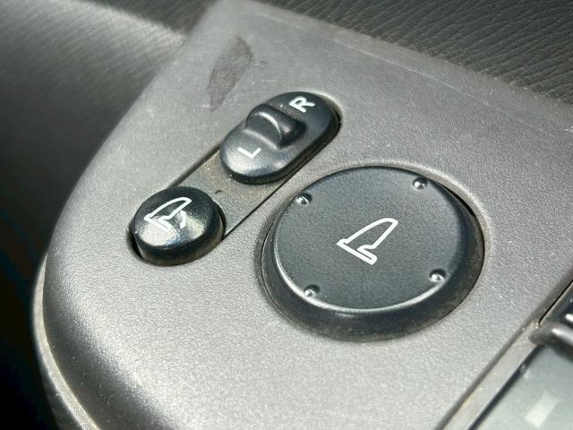 ステップワゴン L ETC バックカメラ ナビ TV 両側電動スライドドア オートライト HID スマートキー 電動格納ミラー 3列シート ウォークスルー CVT 盗難防止システム 衝突安全ボディ ABS エアコン(11枚目)