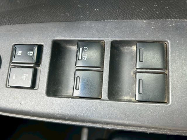 ステップワゴン L ETC バックカメラ ナビ TV 両側電動スライドドア オートライト HID スマートキー 電動格納ミラー 3列シート ウォークスルー CVT 盗難防止システム 衝突安全ボディ ABS エアコン(13枚目)