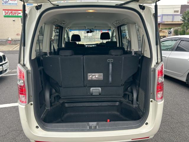 ステップワゴン L ETC バックカメラ ナビ TV 両側電動スライドドア オートライト HID スマートキー 電動格納ミラー 3列シート ウォークスルー CVT 盗難防止システム 衝突安全ボディ ABS エアコン(20枚目)