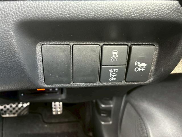 シャトル ハイブリッドＸ　ドライブレコーダー　ＥＴＣ　バックカメラ　ナビ　オートクルーズコントロール　ＬＥＤヘッドランプ　スマートキー　アイドリングストップ　電動格納ミラー　ＡＴ　盗難防止システム　衝突安全ボディ　ＡＢＳ（11枚目）