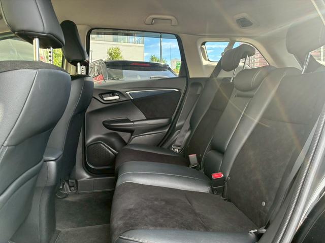 シャトル ハイブリッドＸ　ドライブレコーダー　ＥＴＣ　バックカメラ　ナビ　オートクルーズコントロール　ＬＥＤヘッドランプ　スマートキー　アイドリングストップ　電動格納ミラー　ＡＴ　盗難防止システム　衝突安全ボディ　ＡＢＳ（20枚目）