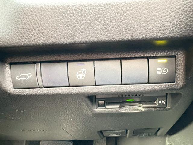 ＲＡＶ４ Ｇ　４ＷＤ　ドライブレコーダー　ＥＴＣ　バックカメラ　クリアランスソナー　オートクルーズコントロール　レーンアシスト　パワーシート　衝突被害軽減システム　ナビ　ＴＶ　オートマチックハイビーム　オートライト（14枚目）