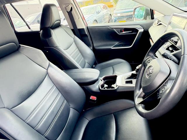ＲＡＶ４ Ｇ　４ＷＤ　ドライブレコーダー　ＥＴＣ　バックカメラ　クリアランスソナー　オートクルーズコントロール　レーンアシスト　パワーシート　衝突被害軽減システム　ナビ　ＴＶ　オートマチックハイビーム　オートライト（23枚目）