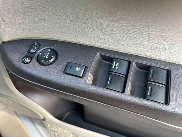 Ｎ－ＯＮＥ Ｇ・Ｌパッケージ　ＥＴＣ　バックカメラ　ＴＶ　ＨＩＤ　スマートキー　アイドリングストップ　電動格納ミラー　ベンチシート　ＣＶＴ　盗難防止システム　ＡＢＳ　ＥＳＣ　ＣＤ　ＤＶＤ再生　ＵＳＢ　衝突安全ボディ　エアコン（14枚目）