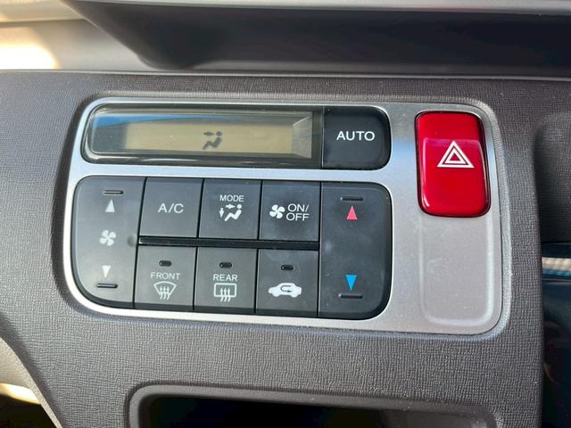 Ｎ－ＯＮＥ Ｇ・Ｌパッケージ　ＥＴＣ　バックカメラ　ＴＶ　ＨＩＤ　スマートキー　アイドリングストップ　電動格納ミラー　ベンチシート　ＣＶＴ　盗難防止システム　ＡＢＳ　ＥＳＣ　ＣＤ　ＤＶＤ再生　ＵＳＢ　衝突安全ボディ　エアコン（15枚目）