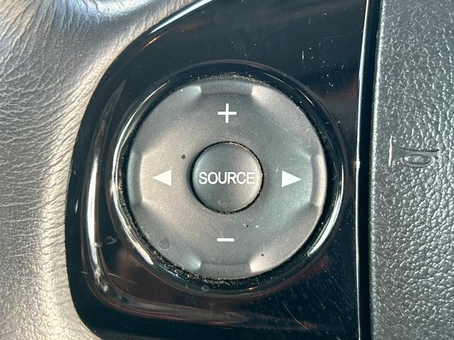 Ｎ－ＷＧＮカスタム Ｇ・Ａパッケージ　オートクルーズコントロール　衝突被害軽減システム　オートライト　ＨＩＤ　スマートキー　アイドリングストップ　電動格納ミラー　ベンチシート　ＣＶＴ　盗難防止システム　ＡＢＳ　ＥＳＣ　ＣＤ　ＵＳＢ（6枚目）