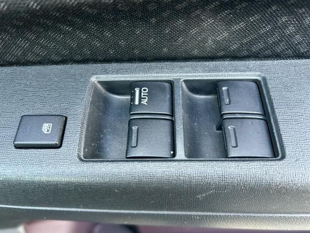 Ｎ－ＷＧＮカスタム Ｇ・Ａパッケージ　オートクルーズコントロール　衝突被害軽減システム　オートライト　ＨＩＤ　スマートキー　アイドリングストップ　電動格納ミラー　ベンチシート　ＣＶＴ　盗難防止システム　ＡＢＳ　ＥＳＣ　ＣＤ　ＵＳＢ（12枚目）